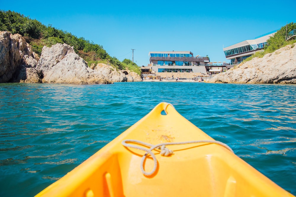 Dalian Sishi Jingyu Beach Resort Hotel