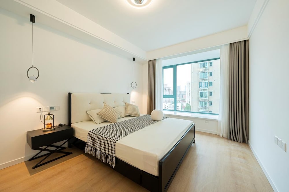 Book and Bed - Xujiahui