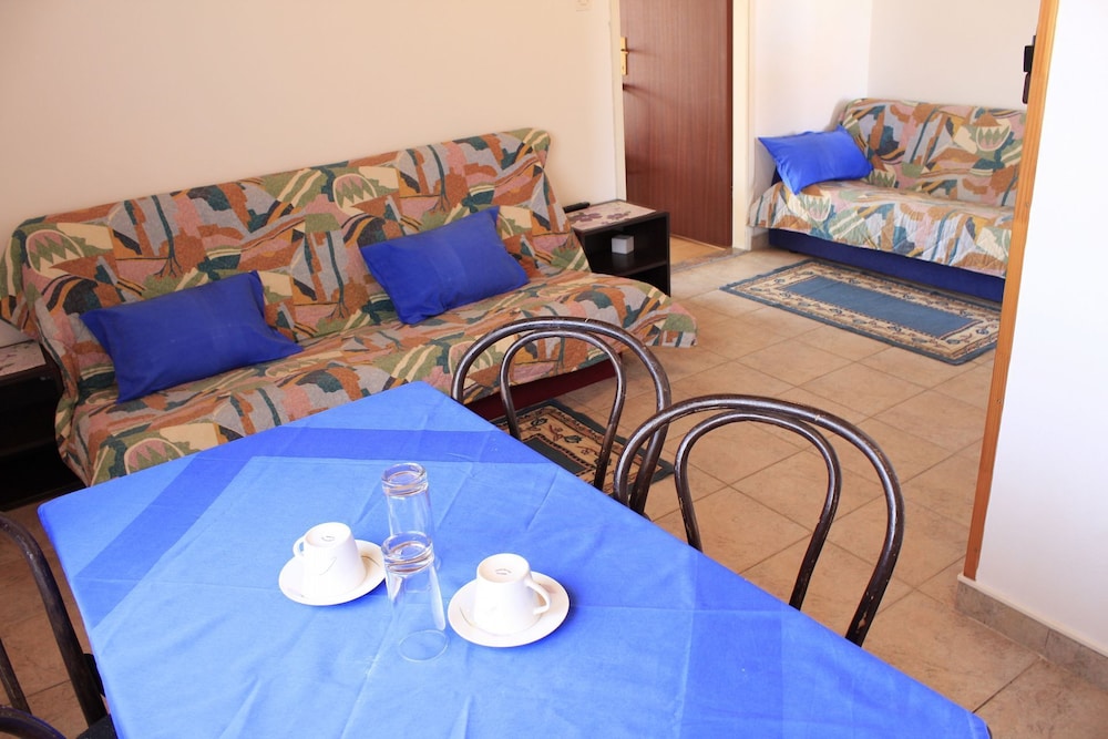 Jagoda - Comfy and Cozy - A2 Desni view 4