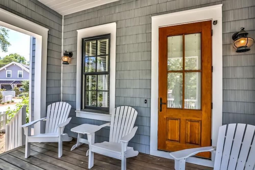 The Flagship of Watersound 5 Bedroom Holiday Home by Five Star Properties