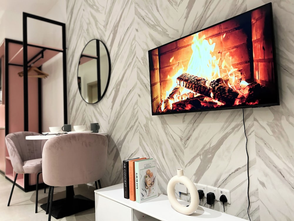The Paxtonz by Manhattan Group