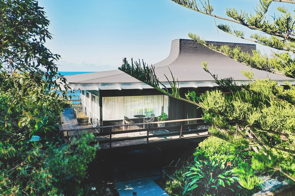 Bannisters Beach House