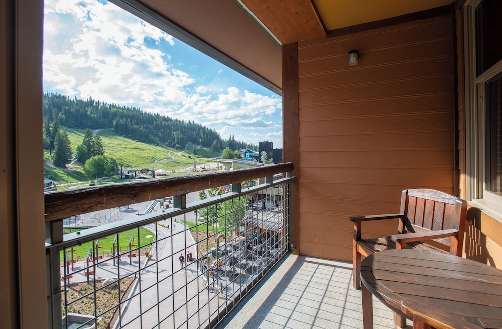 Winter Park Resort Lodging - Zephyr Mountain Condos