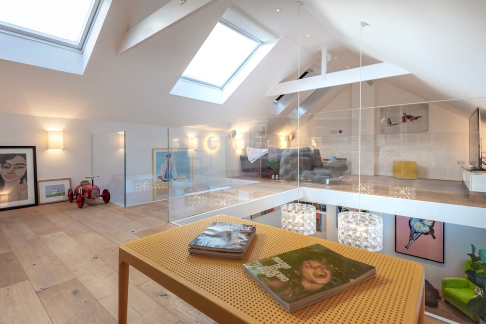 Chic 2-bedroom Home - Richmond Upon Thames