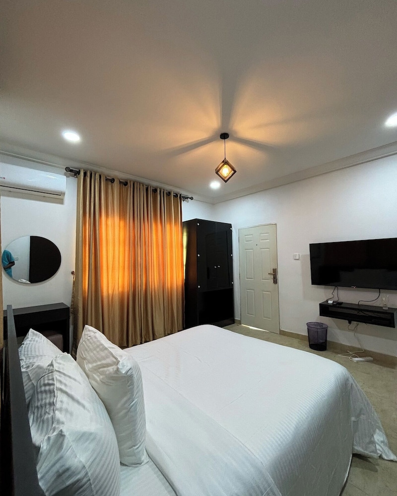 Bizzare Luxury Apartment