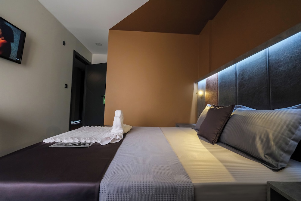 Kraliçe Oteli - Image 77