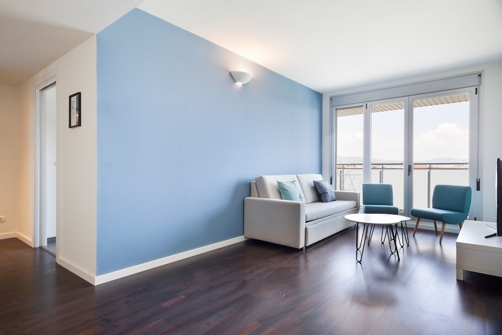 Port Forum Apartments By Olala Homes