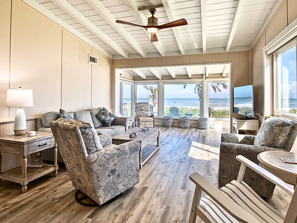 Sunrise Cottage By the Sea