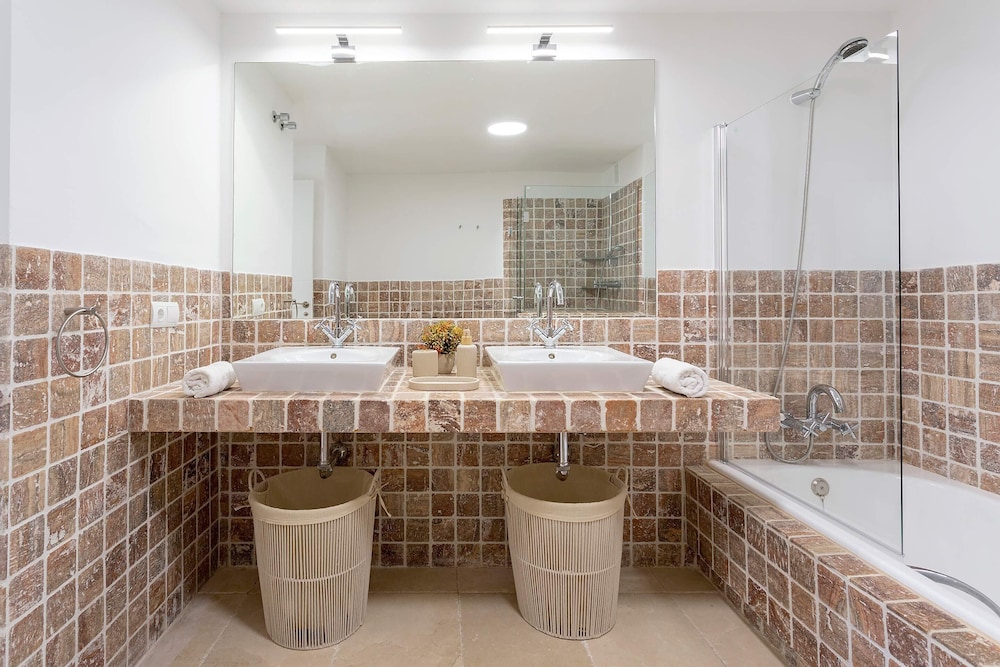 Exclusive 2BD Apartment Heated Pool Flamingos Golf