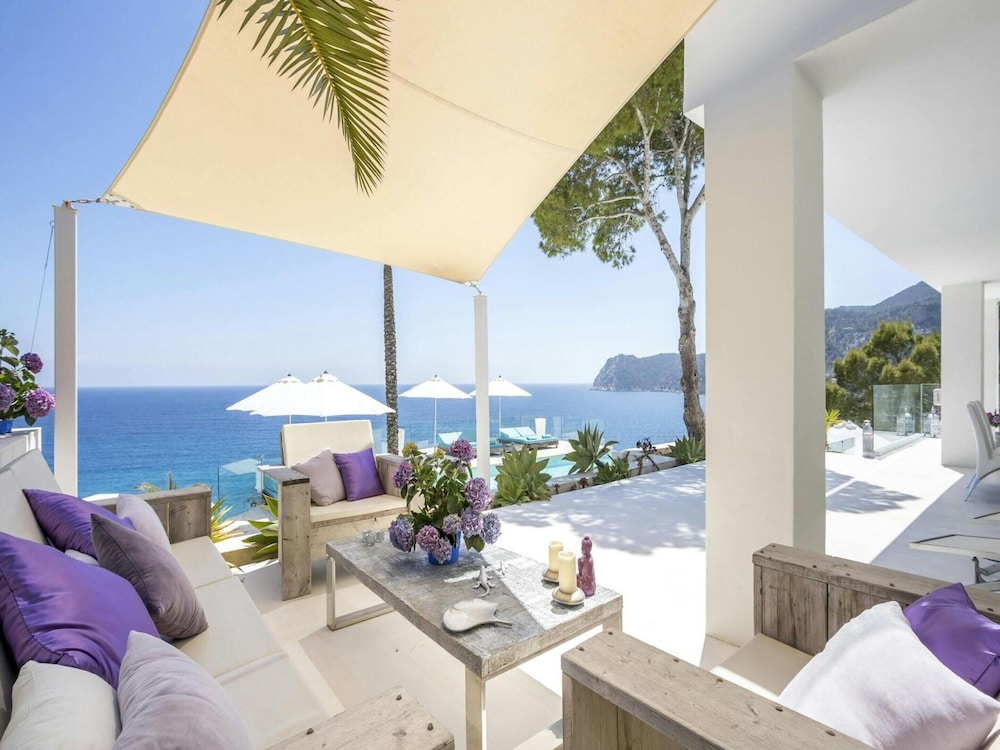 Beautiful Villa With Leisure Activities