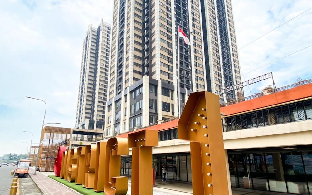 Comfort And Simply Look 2Br At Meikarta Apartment