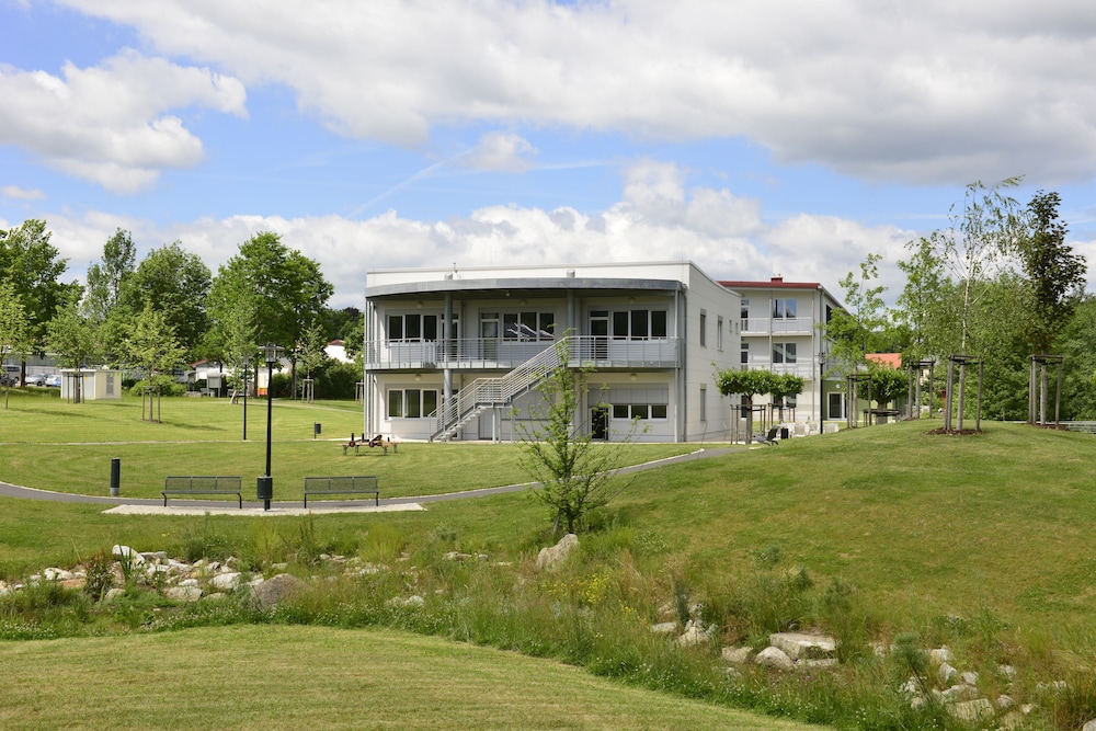 Berlin Vacations - ARIBO Hotel Erbendorf - Property Image 25