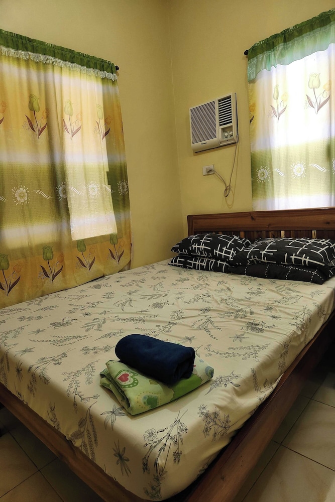 Larosa Hostel Bed And Breakfast