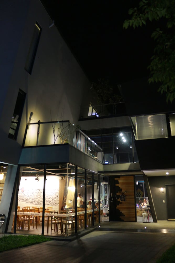 Dou House