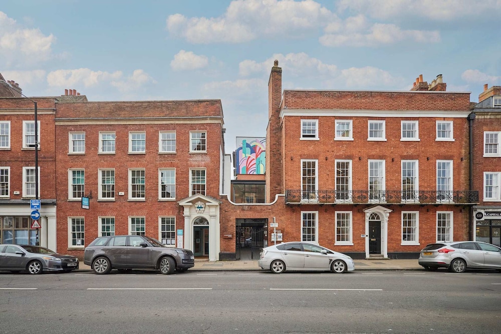 Host Stay Apartment 8 Vinegar House