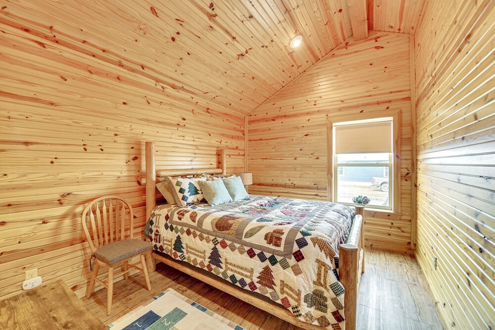 Pond Access & Deck: Peaceful Ballantine Getaway!