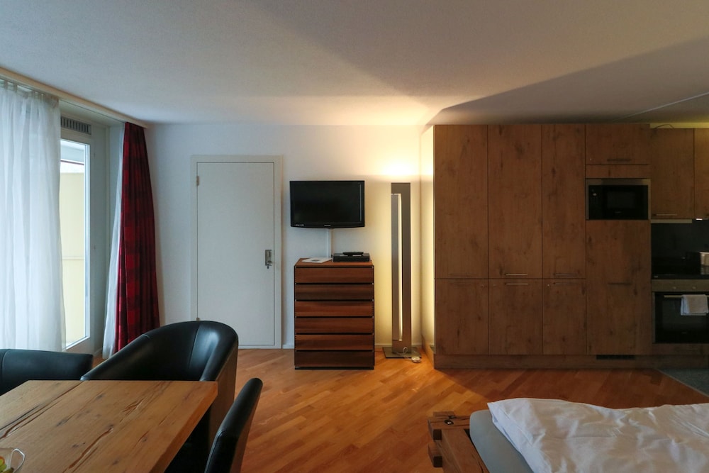 Apartments Cresta