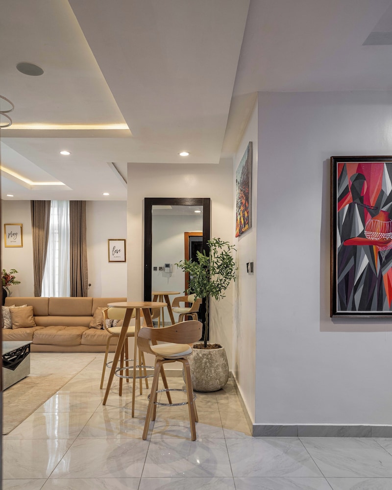 George Residence Ologolo Lekki