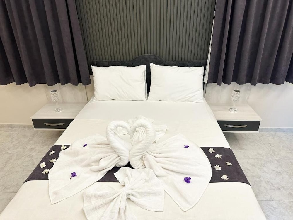 Marina Lora Butik Otel Sığacık