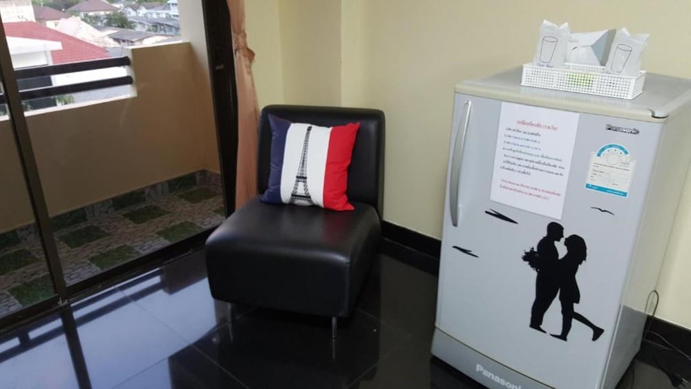 Merit Mansion - Image 4