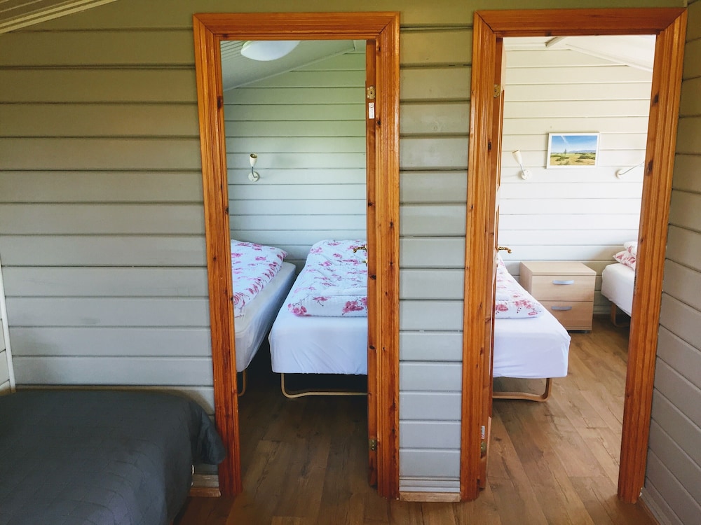 Hellisholar Cottages