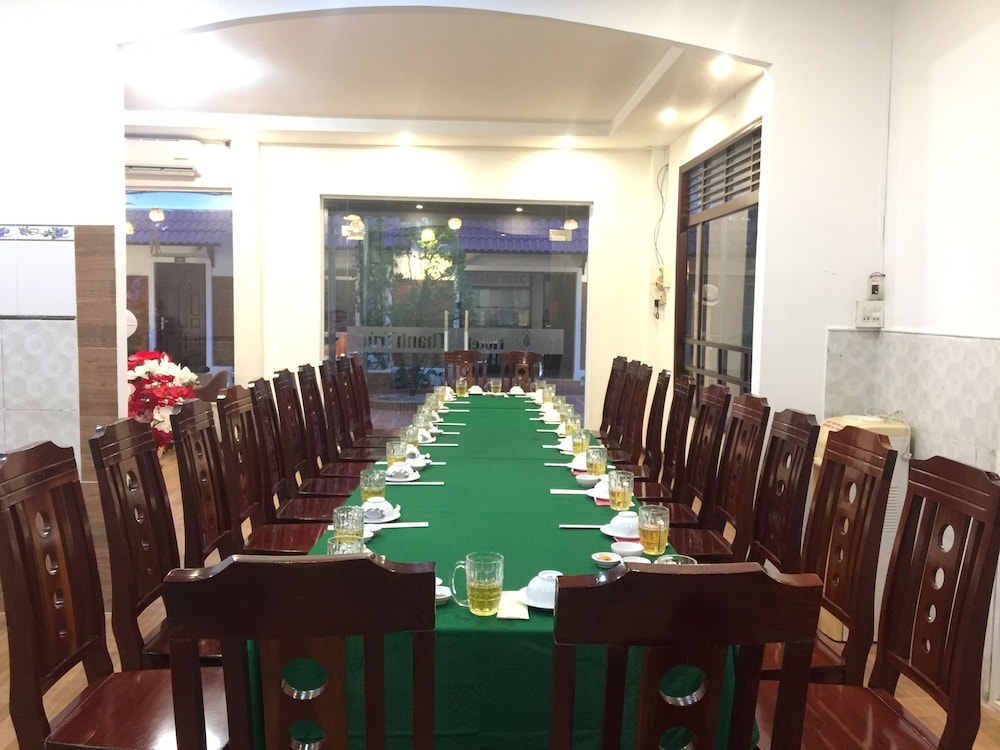 meeting & event spaces