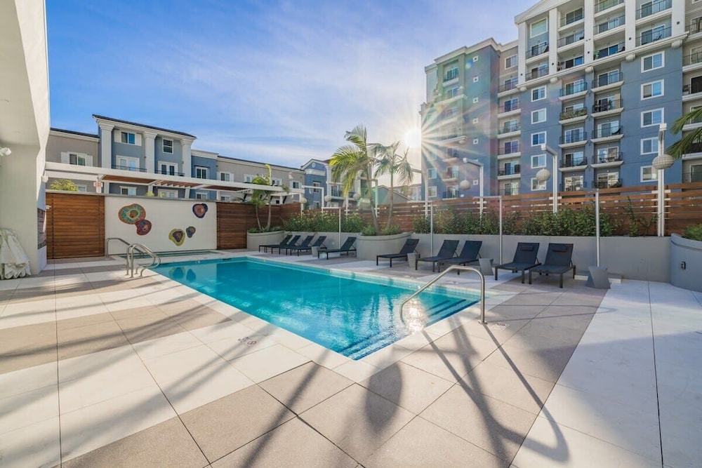 @marbella Lane - 3BR Coastal Retreat w/ Luxe Touch