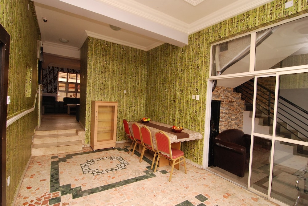 Silverland Hotel and Suites