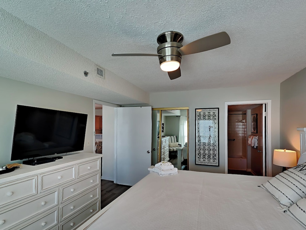 Sea Oats #603 by Southern Vacation Rentals
