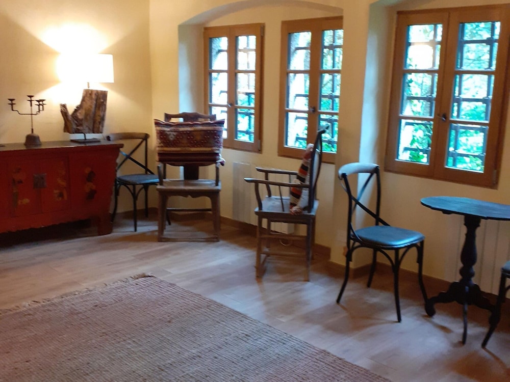 Apartment in Serrieres Castle Near French Alps
