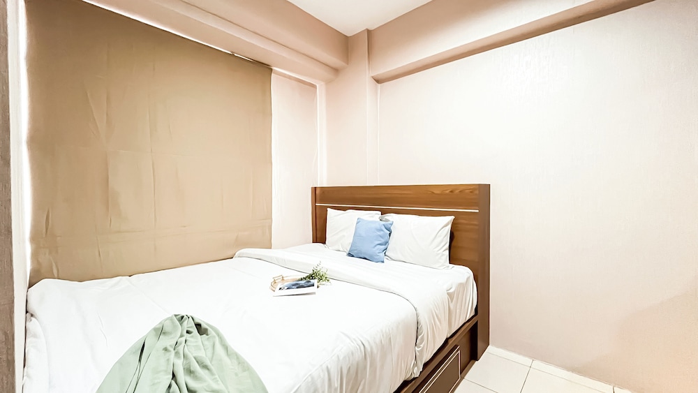 Simply 2Br Apartment At Green Bay Pluit