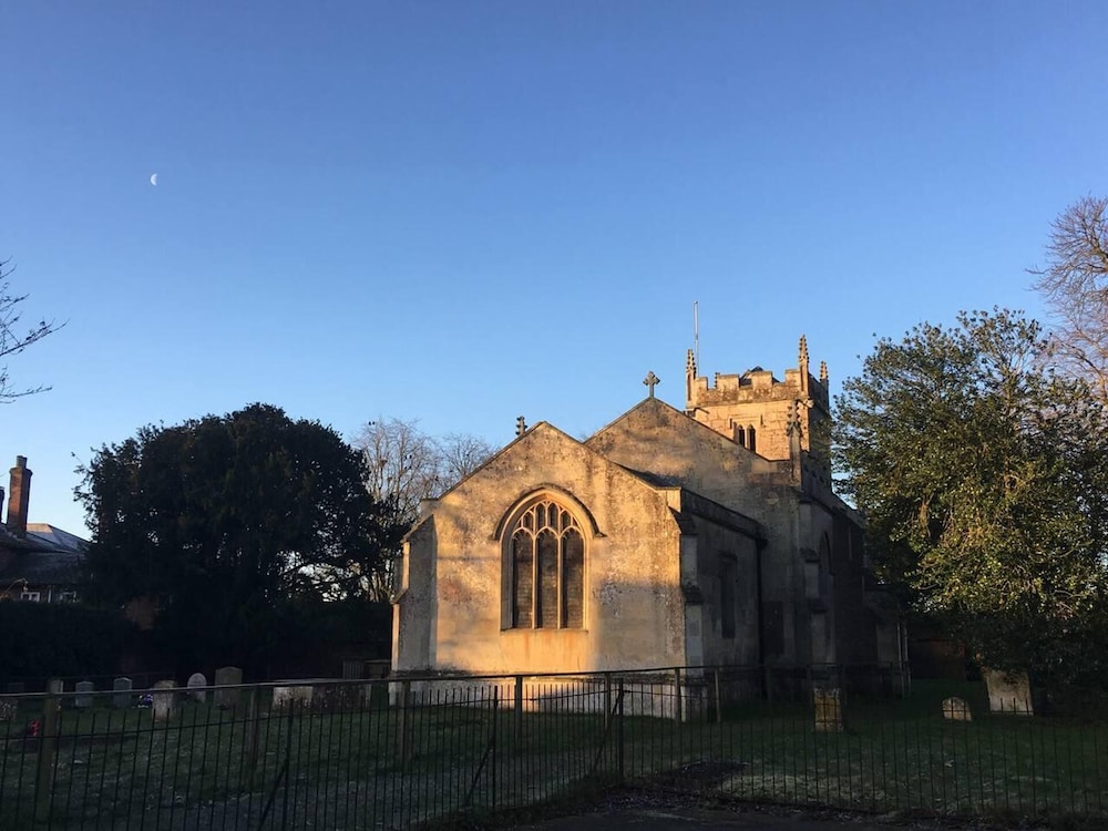 Marlborough Vacations - Perfect Cottage Hideaway in the Divine Pewsey Vale - Property Image 11