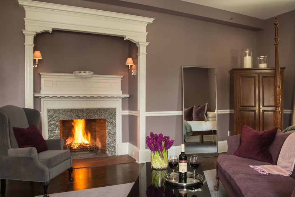 Lenox Vacations - Kemble Inn - Property Image 14