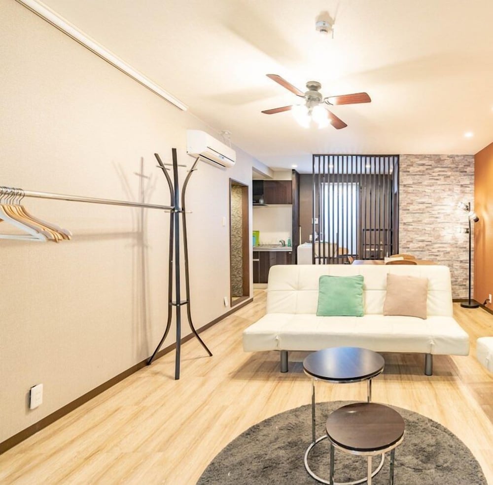TSUKI Tsuruhashi House