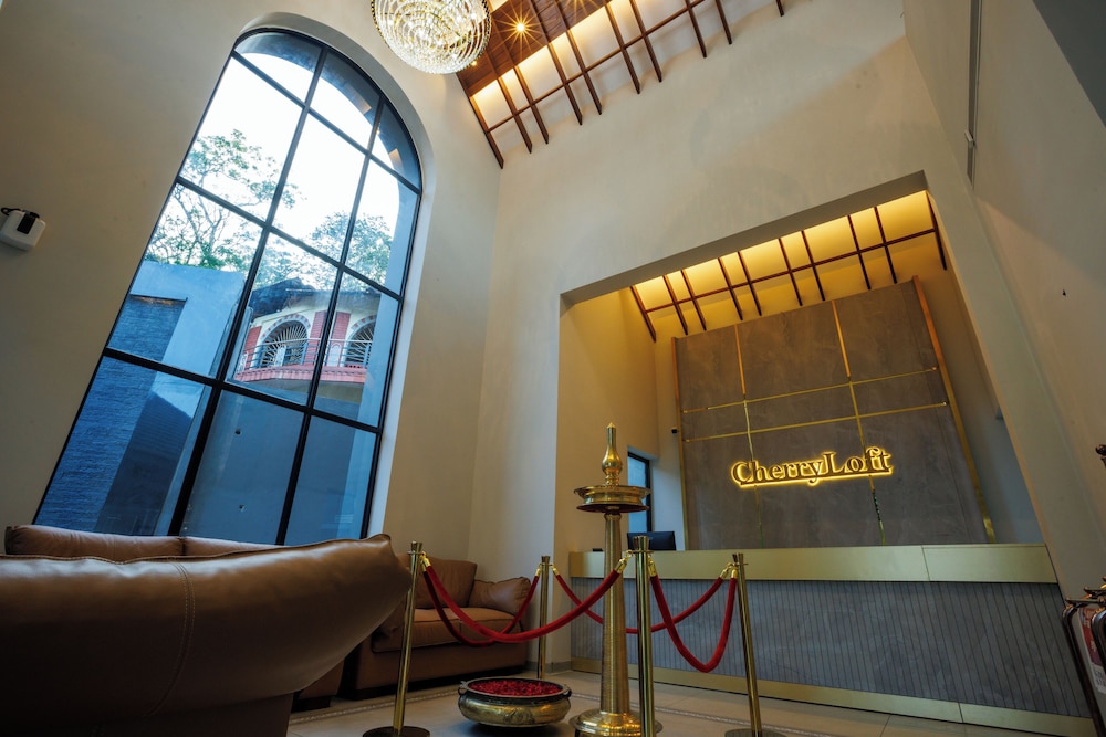 CherryLoft Luxury Resort