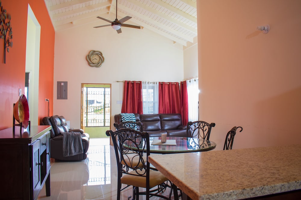 Ocho Rios Getaway Villa at Draxhall