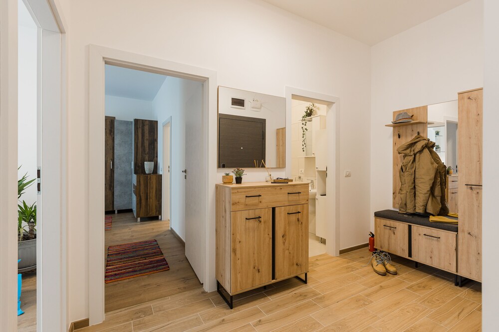 Essenza Charming Two BedRoom Apartment view 2