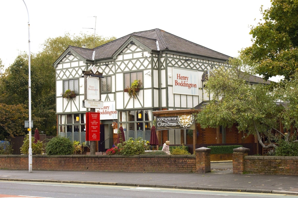Premier Inn Manchester - Swinton, photo 3