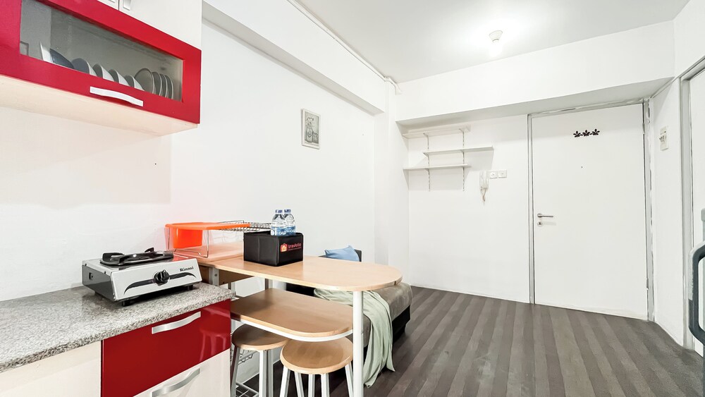 Warm And Homey 2Br Apartment At Green Bay Pluit