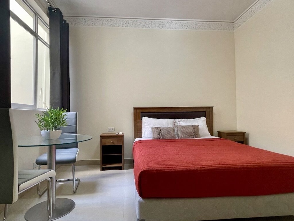 Hotel Calmelia