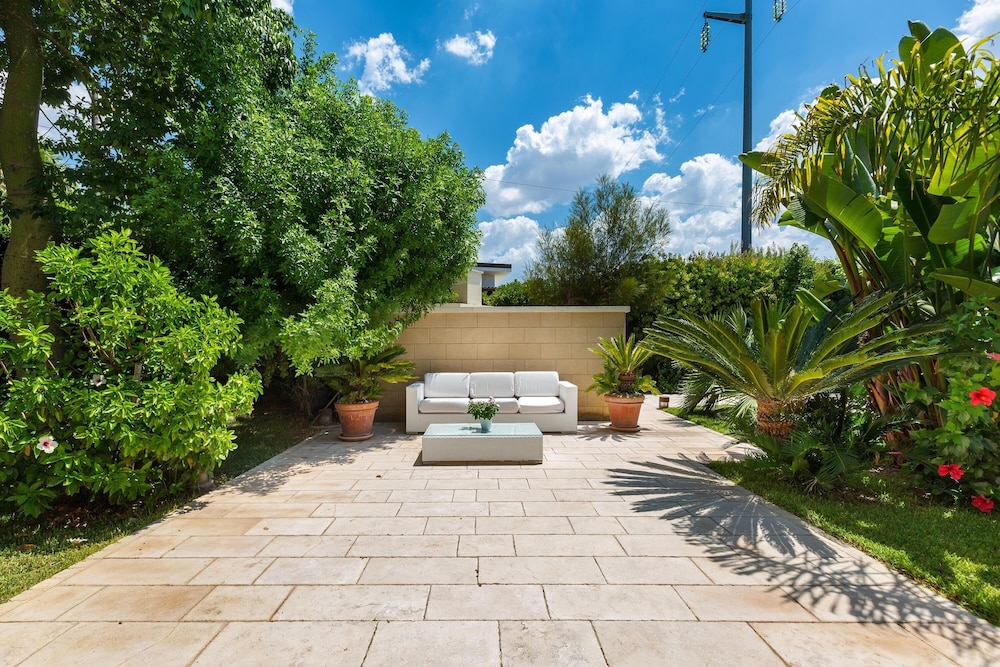 3111 Villa Carra by Perle di Puglia view 4