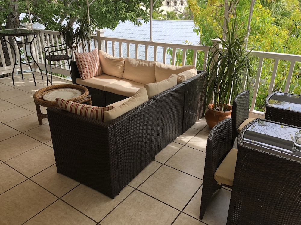 L'Habitation Guest House