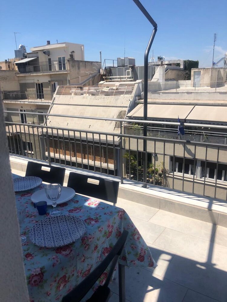 Luxurious Apartment With big Balcony Best Location