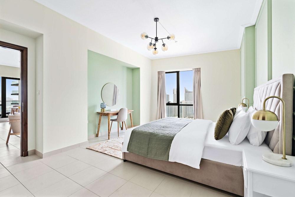 Silkhaus High Floor With Big Balcony Downtown