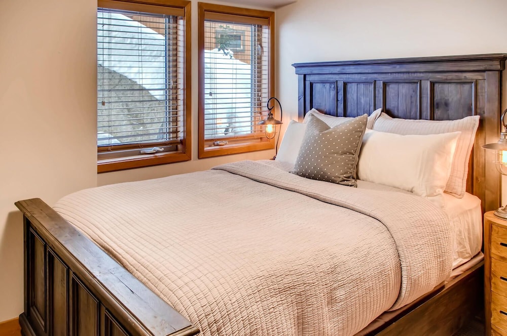 365 Moonshine Crescent by Okanagan Premier - Image 2
