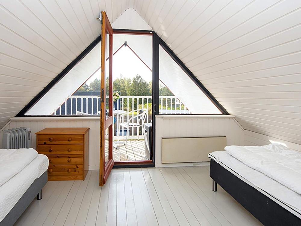 5 Person Holiday Home in Glesborg view 2
