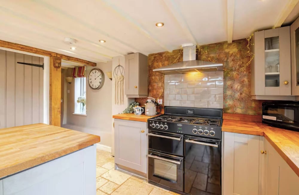Stone Cottage Norfolk , Lovely Family Cottage