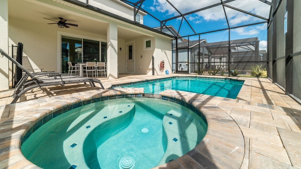 Solara Resort 4 Bedroom Private Pool Home 4 Home