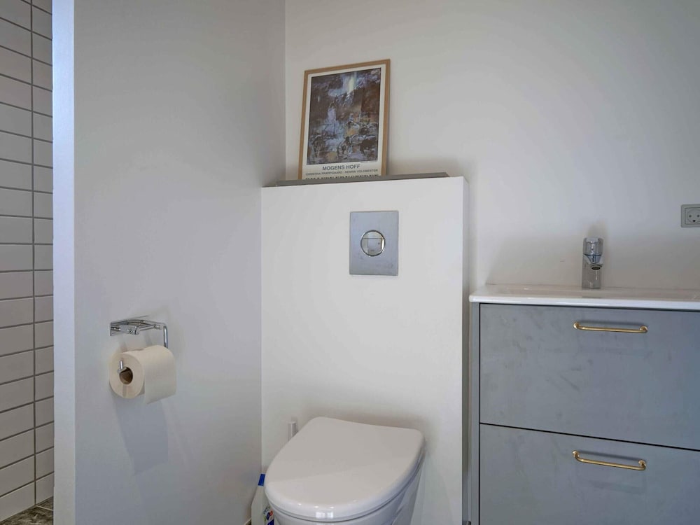 5 Star Holiday Home in Ronne