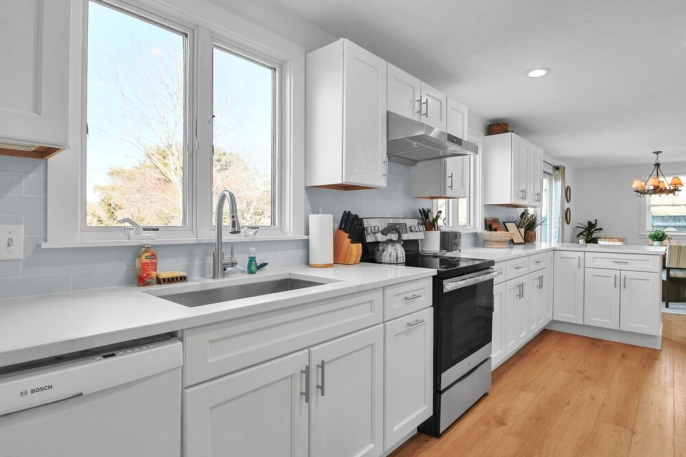 Charming 3br Home In Nantucket's Natural Beauty 3 Bedroom Home